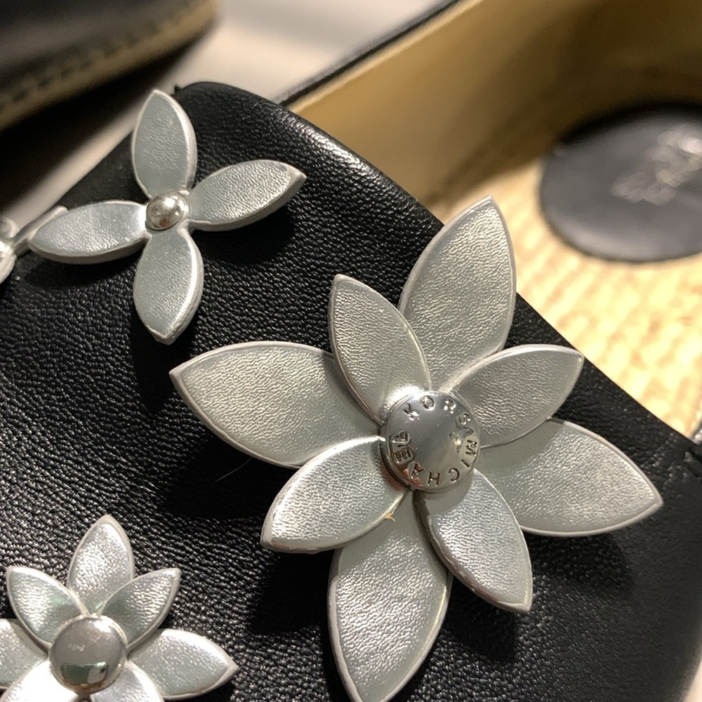 Michael Kors Black & Silver Floral Espadrille Size 8 1/2 - Picture 2 of 11